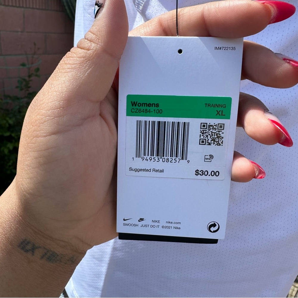 Nike Pro Dr-Fit White Tank Women’s Size XL - Picture 8 of 8